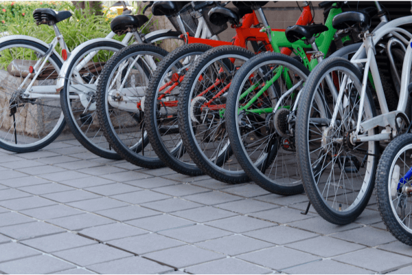 Técnicas Detalhadas para Montar Rodas com Raios de Aço Inoxidável em Bicicletas Antigas