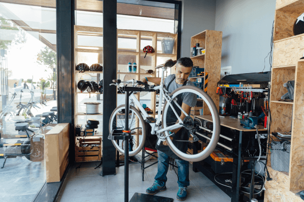 Como Aplicar Adesivos Personalizados em Bicicletas Tradicionais
